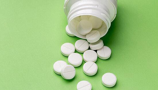 تبلیغ دارو در مراکز درمانی ممنوع