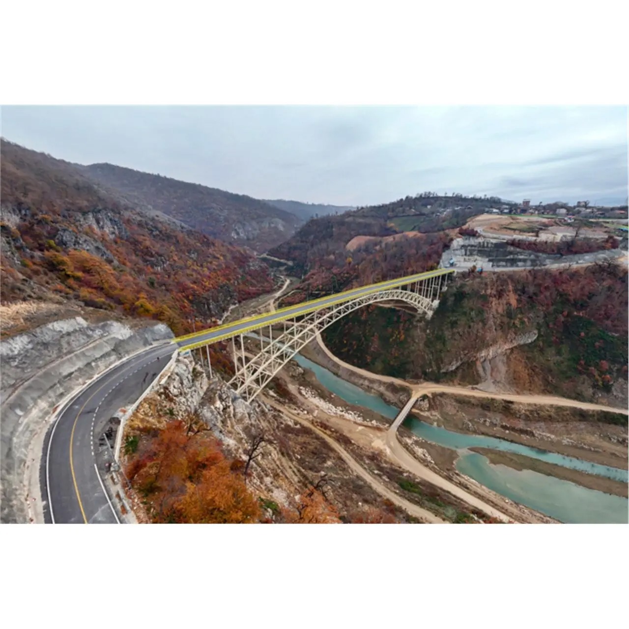 تمبر پل زیرقوسی سد گلورد رونمایی شد