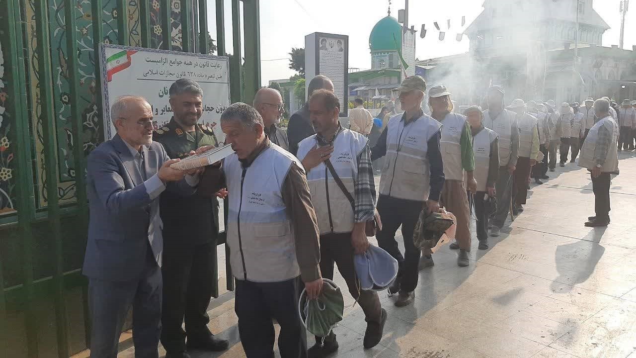 اعزام نخستین کاروان پیاده مازندران از آمل به مرقد امام خمینی (ره)