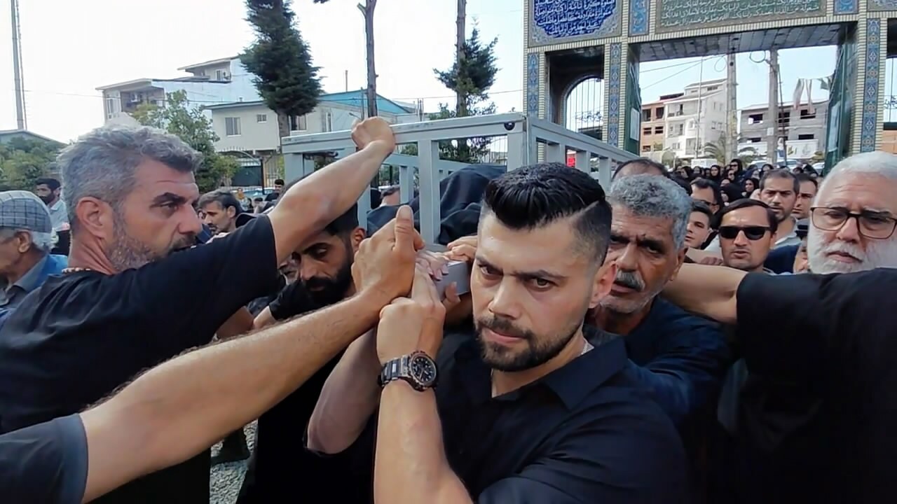 آسمانی شدن مادر شهید روحانی در محمودآباد