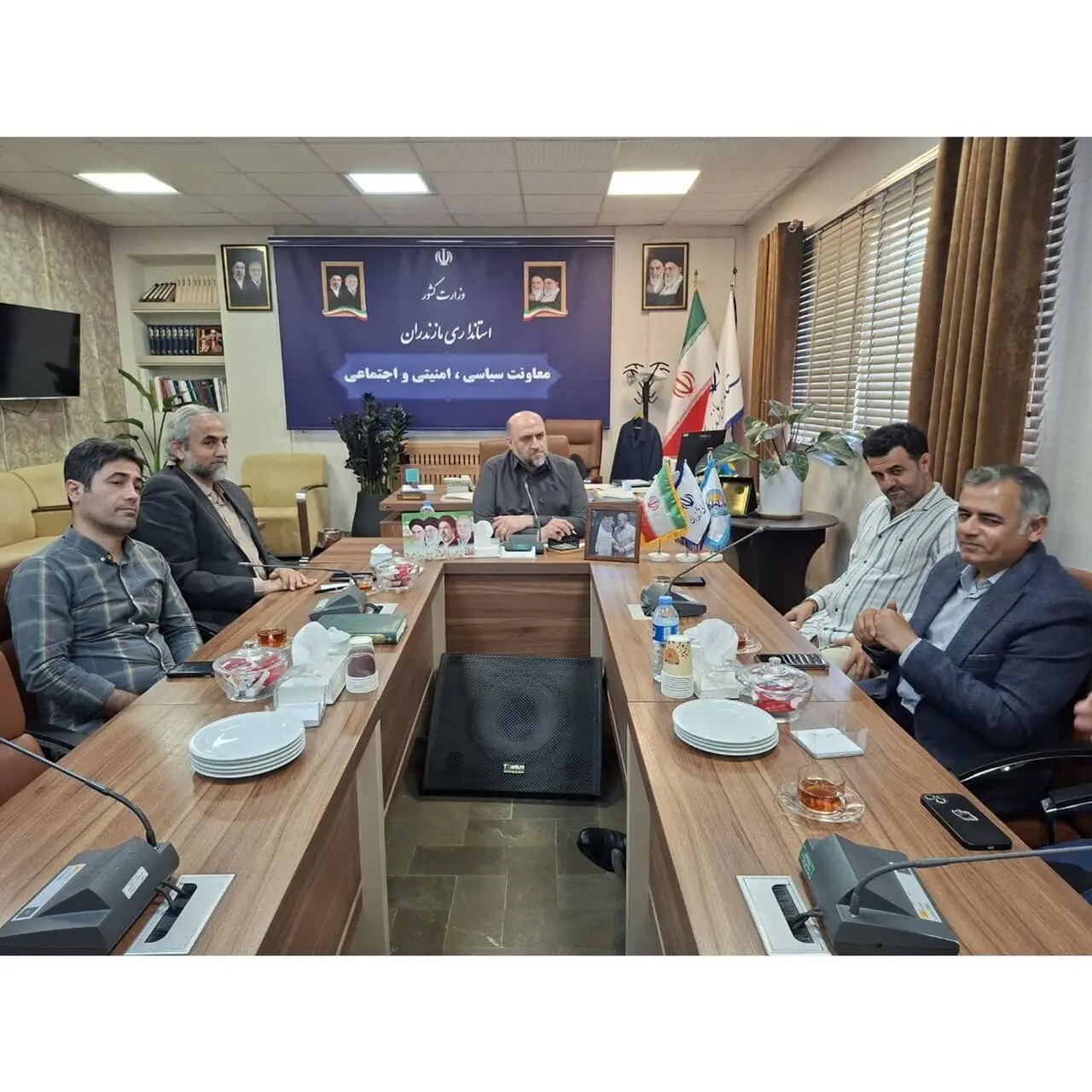 با زبان هنر می‌توان فرهنگ ایثارو هویت ایرانی اسلامی را ماندگار کرد
