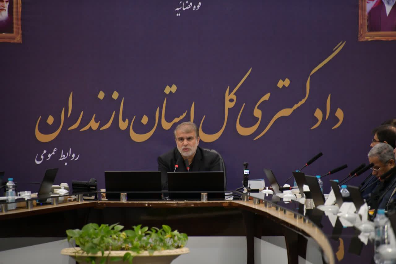 نقش مثبت نخبگان در حل مشکلات و کاهش آسیب‌های اجتماعی