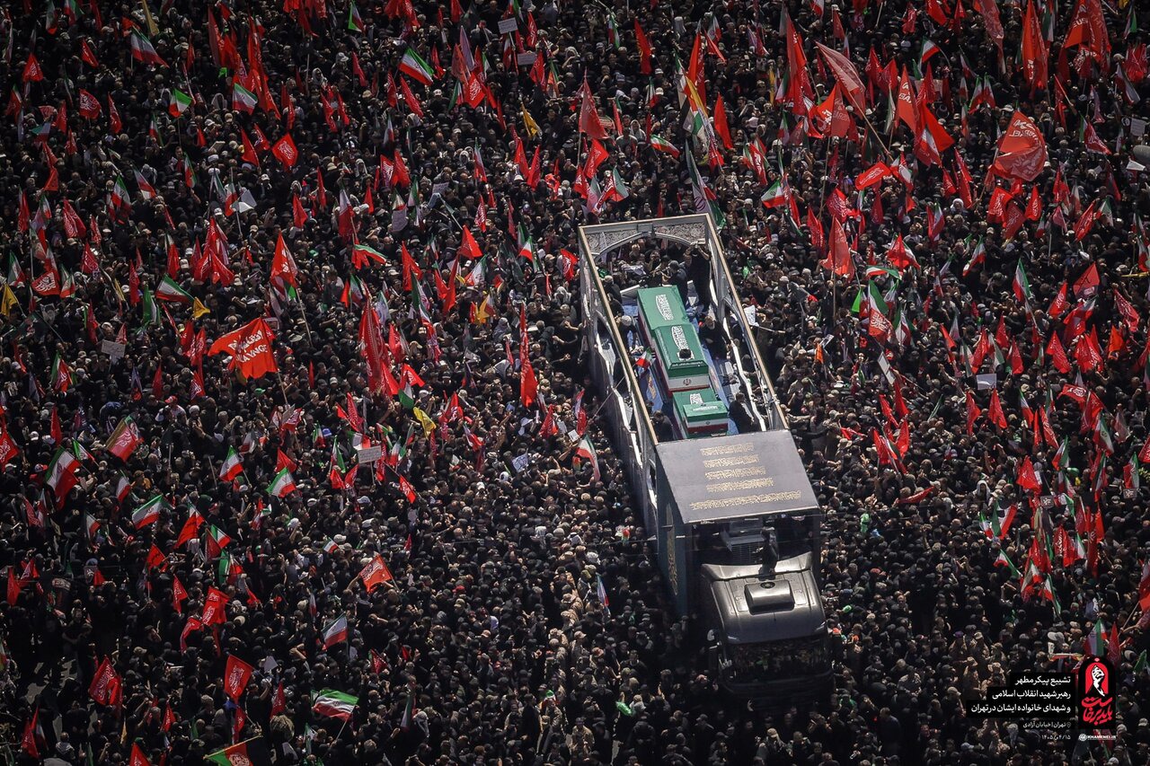 اعزام بیش از ۱۰۰۰ نفر از رامسر به آیین تشییع رهبر شهید انقلاب