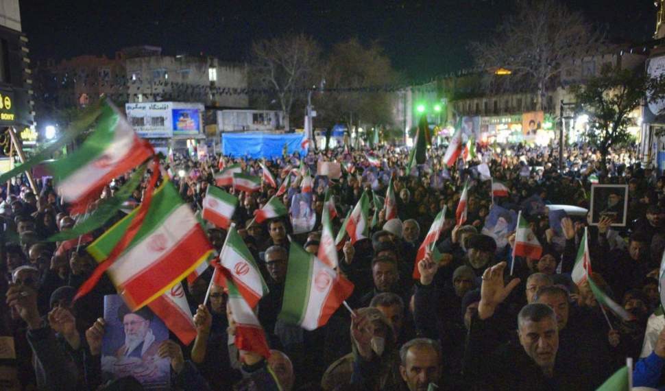 تاکید بر ادامه راه رهبر شهید در تجمعات مازندران