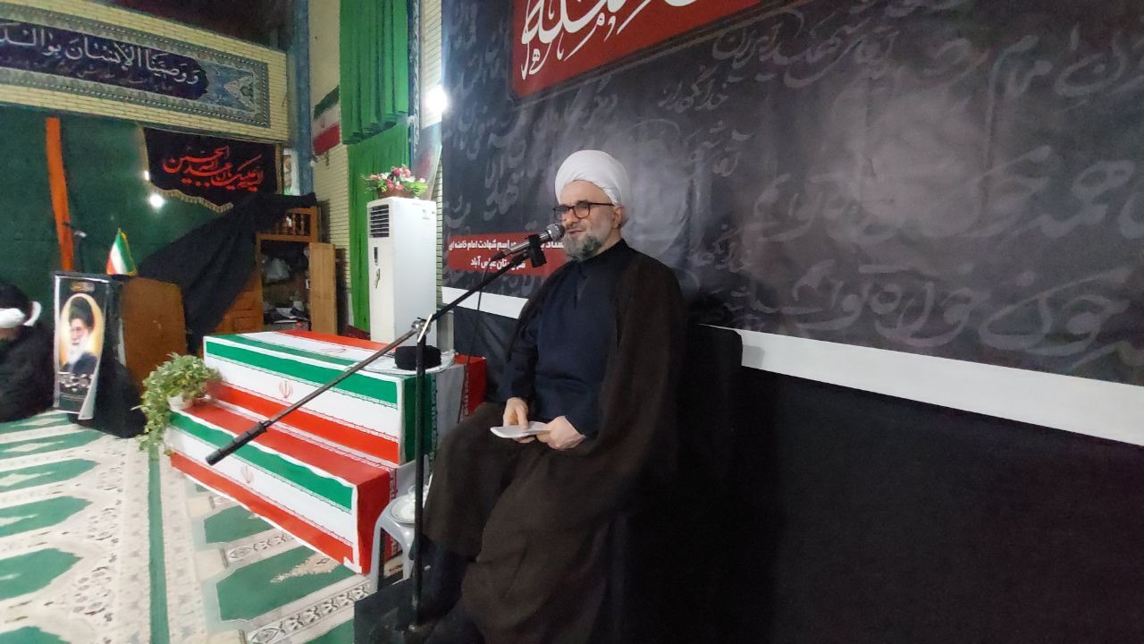 چهل شب، چهل مسجد در عباس‌آباد؛ بزرگداشت رهبر شهید