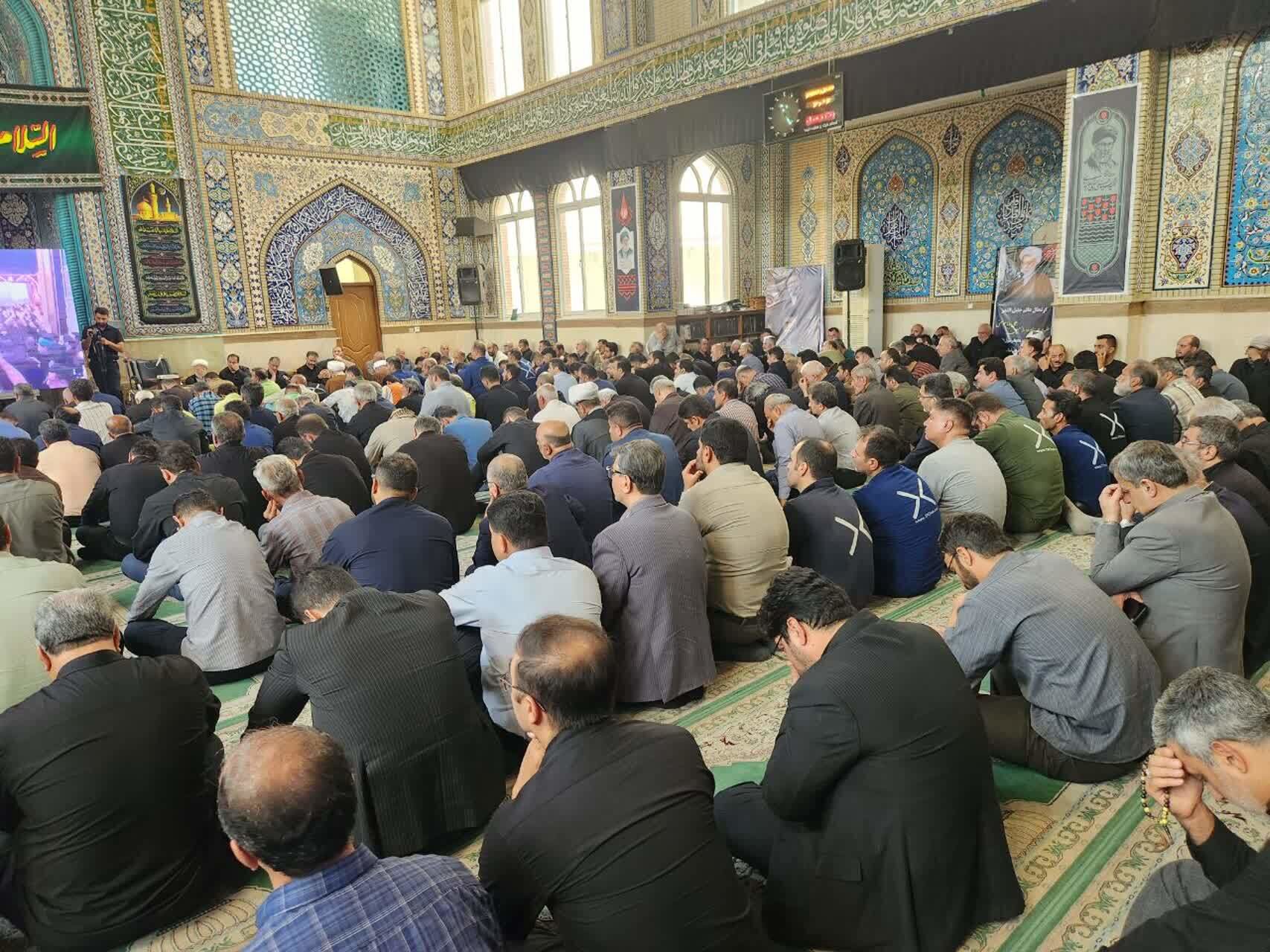 تبیین دیدگاه‌های شهید آیت‌الله خامنه‌ای درباره کار و تولید در همایش ساری