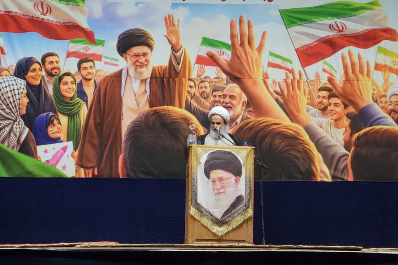 پناهیان: دشمن بیش از هر چیز از حضور مردم در صحنه هراس دارد
