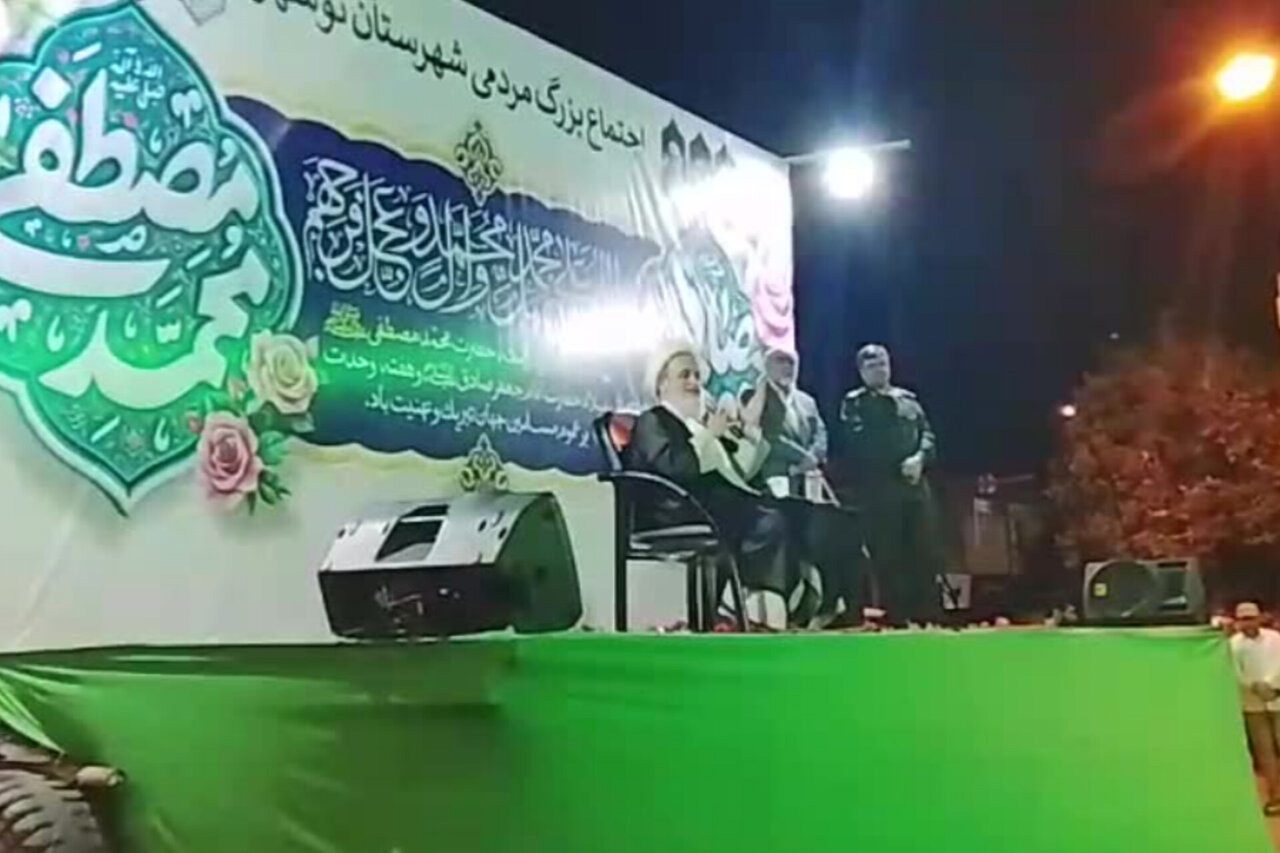 حضور مستمر مردم در میدان بازدارنده و تضعیف‌کننده دشمن است