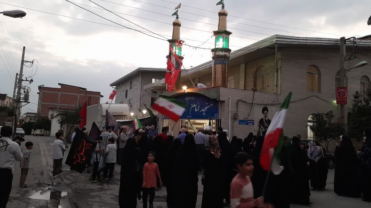 پرچم «یا لثارات الحسین» بر فراز مسجد امام حسین(ع) ساری به اهتزاز درآمد