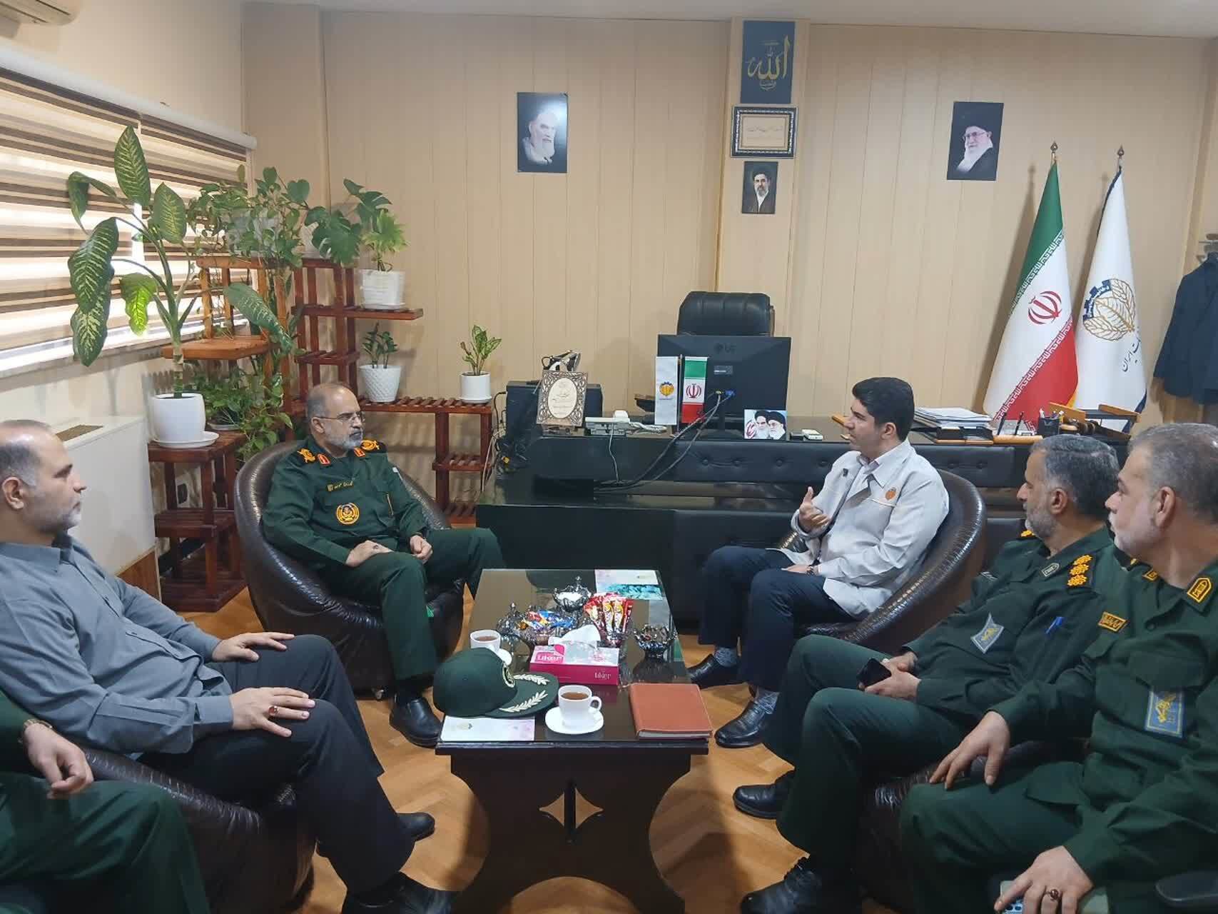 سپاه در کنار دانشمندان و تولیدکنندگان؛ حمایت از انستیتو تحقیقات توتون