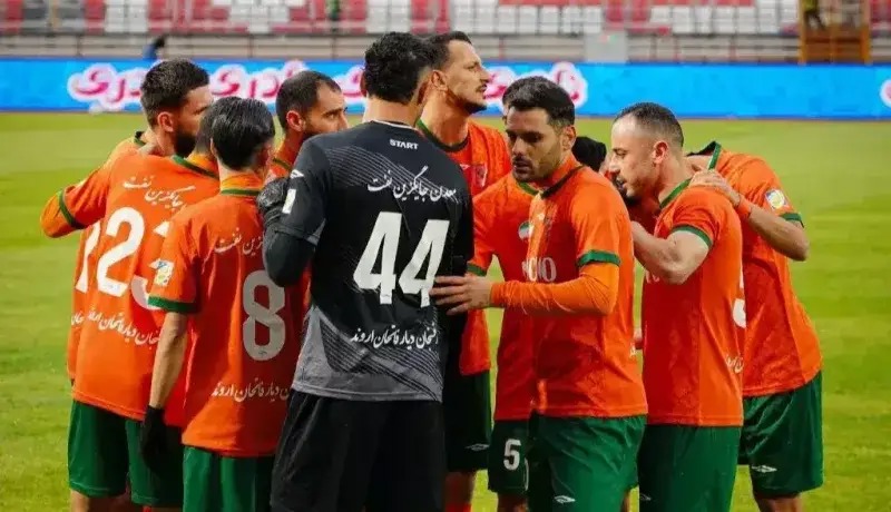 خبرسازترین تیم ایران و فعالیت عجیب نقل و انتقالاتی