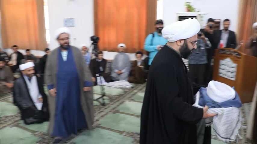 آئین عمامه گذاری طلاب در حوزه علمیه خاتم الانبیا بابل