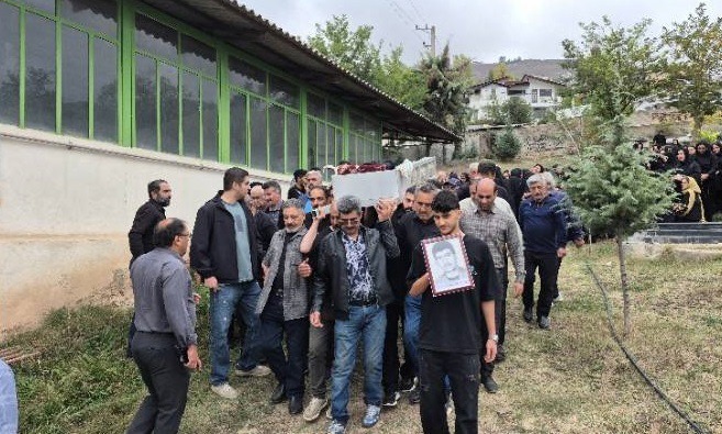 مادر شهید ضیاءالدین غرایاق‌زندی در کلاردشت آسمانی شد