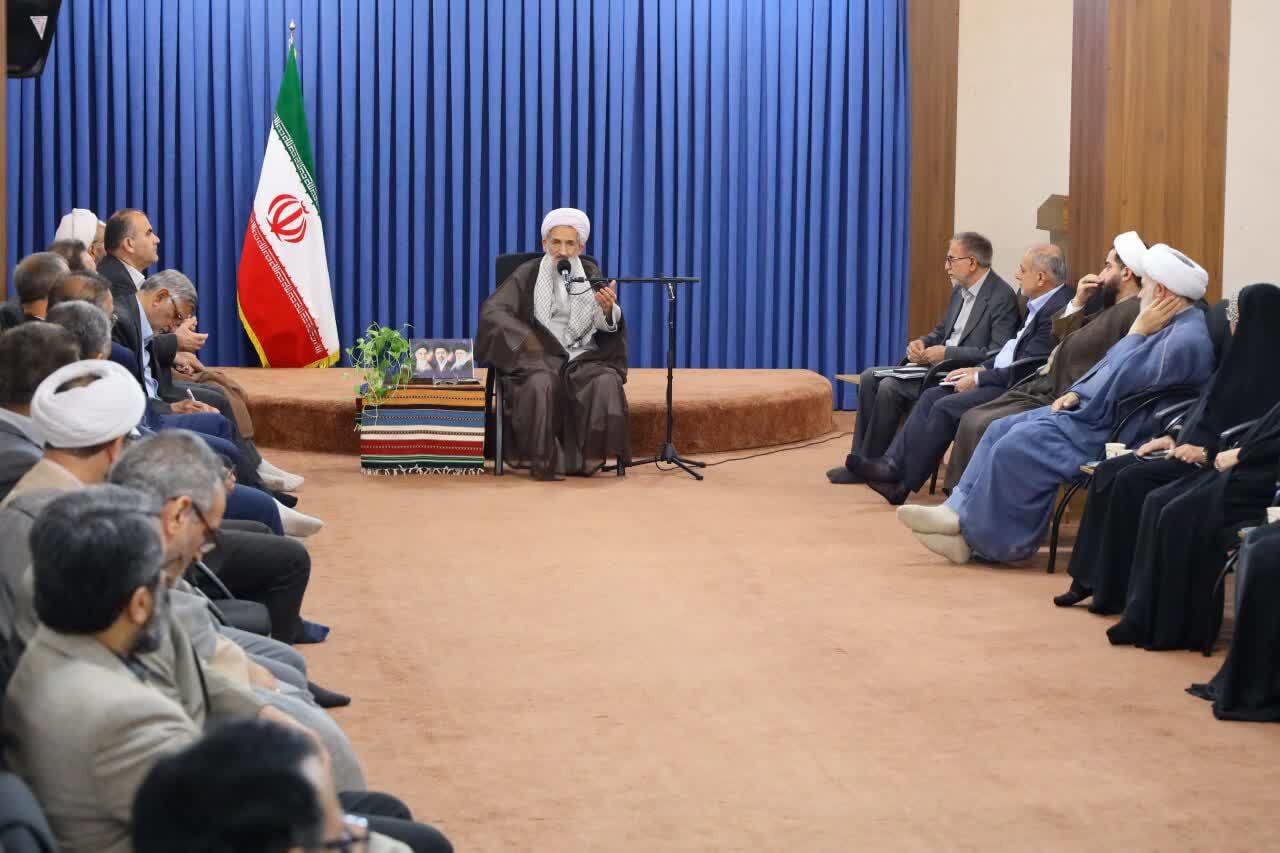 ضرورت تدوین برنامه آموزش عمومی و تخصصی قرآن در مازندران