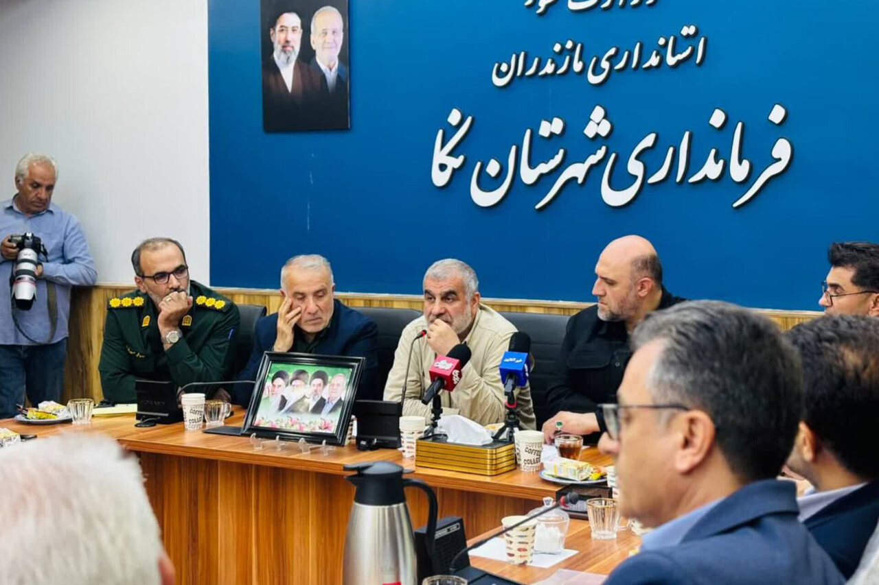 نیکزاد: ملت ایران در جنگ اراده‌ها ایستاده است