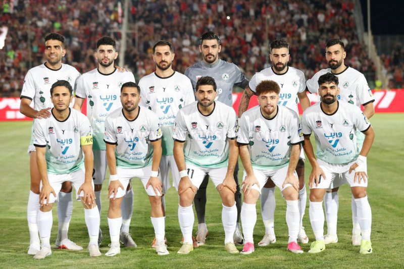 ویسی با این ۱۱ نفر به مصاف سپاهان می‌رود