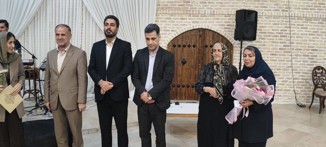 تجلیل از ۲۰ پرستار نمونه نظام پرستاری نور و محمودآباد