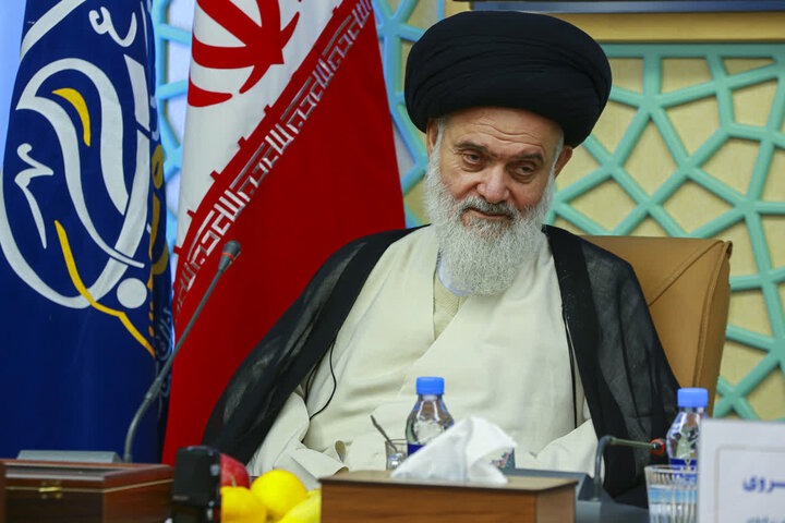 آیت الله حسینی بوشهری:مدرسه‌سازی از ماندگارترین مصادیق کار خیر است
