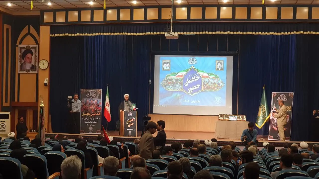 تجلیل از ۴۲ خادم و نقش‌آفرین اجتماعات شبانه مازندران