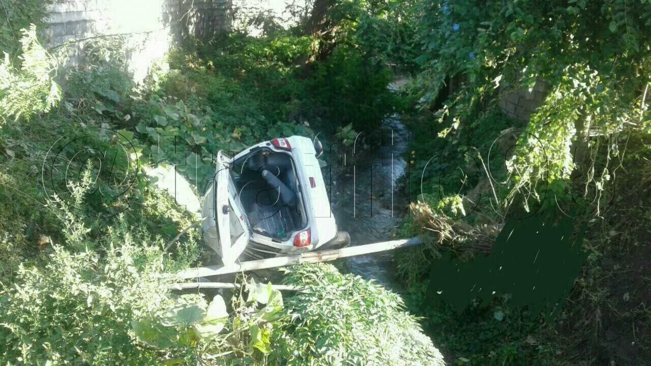 سقوط مرگبار پراید به دره در کجور نوشهر؛ ۶ نفر جان باختند