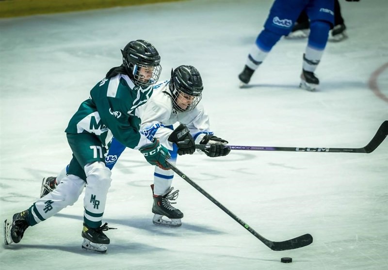 صدرنشینی استقلال در پایان نیم فصل نخست لیگ هاکی روی یخ بانوان