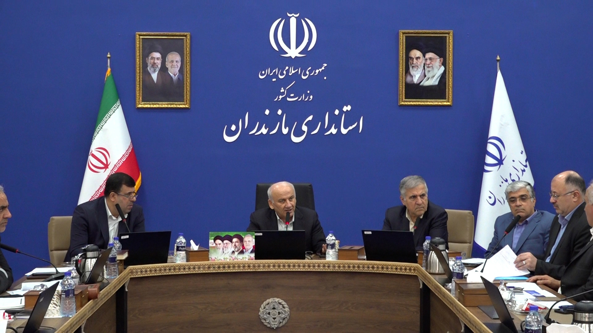 تأکید استاندار مازندران بر تسهیل عرضه مرکبات و برخورد با گران‌فروشان